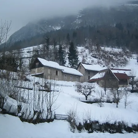 La Chouette à L'heure Du Pinson Saint-Pierre-d'Entremont (Savoie)